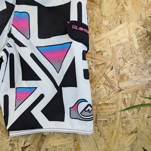 Quiksilver Board Shorts Surfwear Beach Summer Holiday Swimwear Pocket Mens 28 - Picture 6 of 7